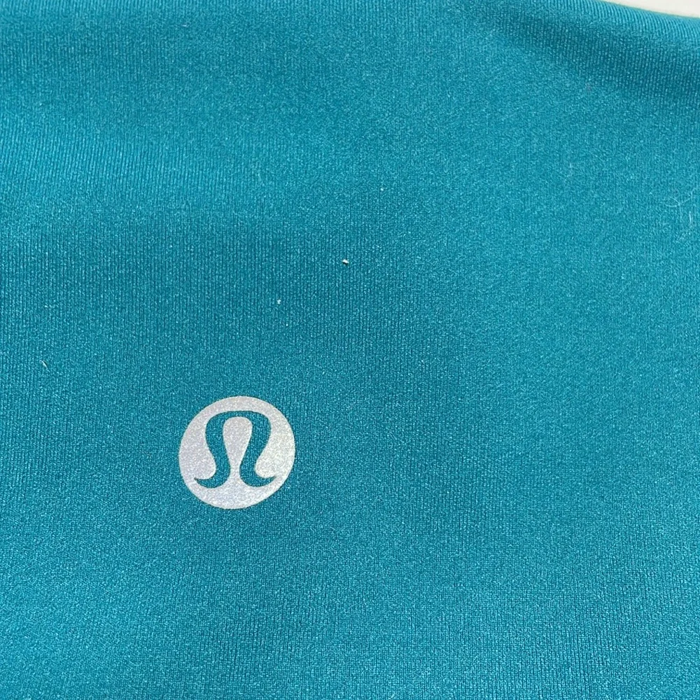 Lululemon In Movement leggings Everlux Bermuda Teal Women's Size 4